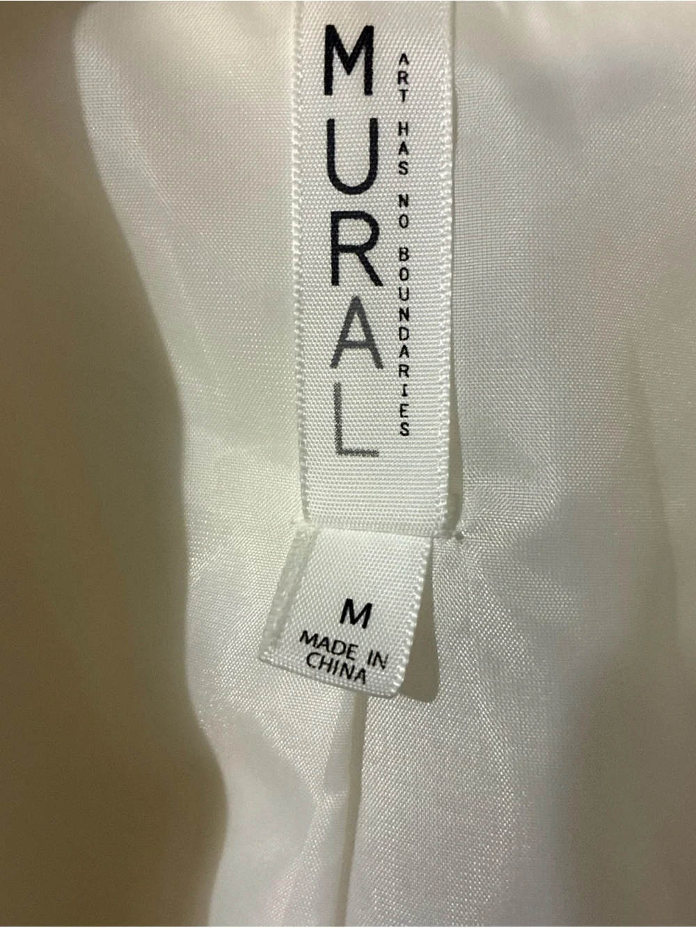 MURAL LA- Woman’s White Crop Blazer Open Front Sz Med EUC MSRP $75 Office|Staple